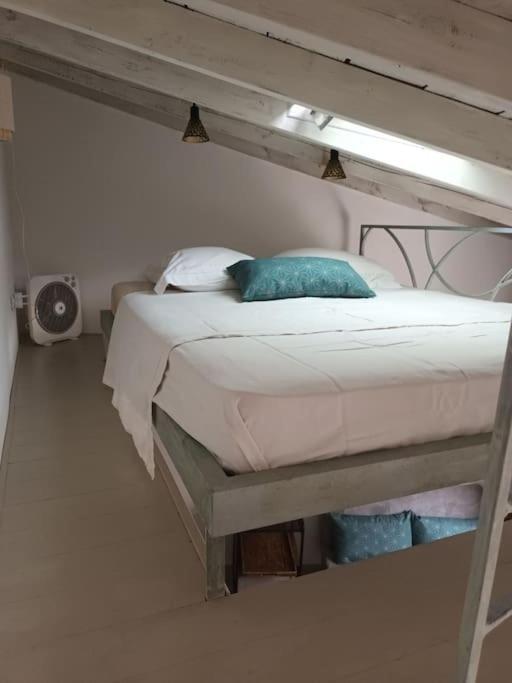 Casaluna, Centre Village, Joli Petit Apartment *